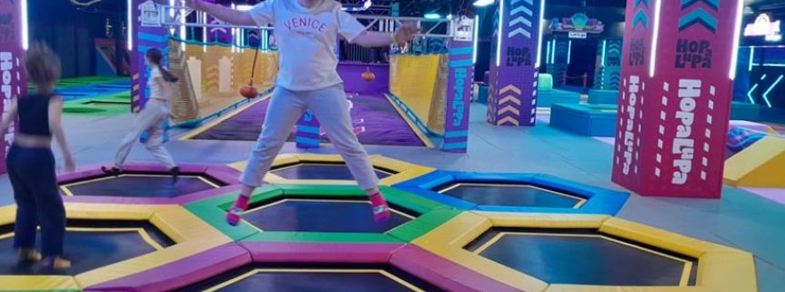 Wycieczka klas 6-8 do  Hopa Lupa.