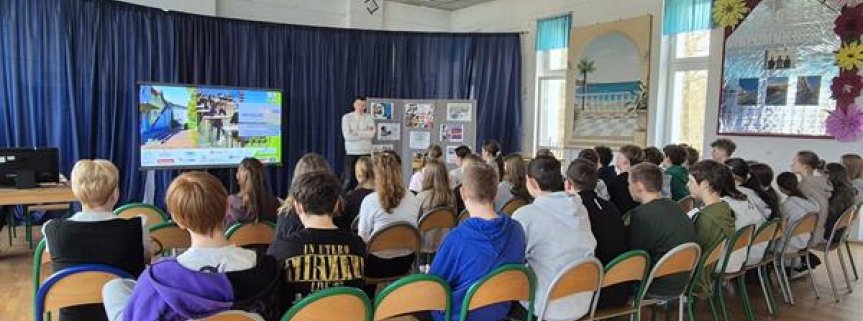 Oferta edukacyjna szkoły Zespół Szkół im. Kardynała Wyszyńskiego w Teresinie.