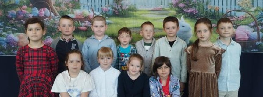 Za fototapetę - tło fotograficzne - dziękujemy Pani Monice Milewskiej. 